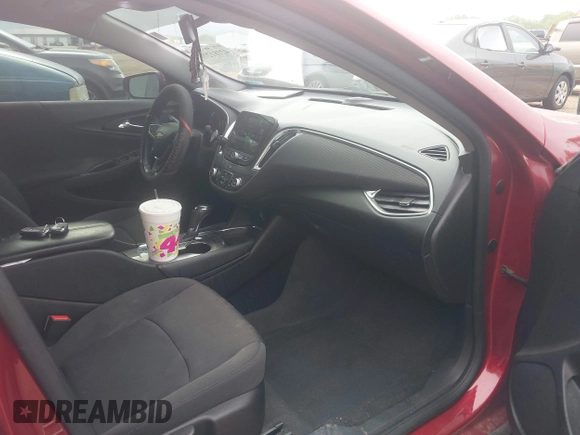 2018 Chevrolet Malibu LT z VIN 1G1ZD5ST7JF276487, wystawiony jako IAAI lot #42181271 z przebiegiem 71 820 mil mil oraz . Historia ofert i sprzedaży dostępna na DreamBid. Obrazek 5.