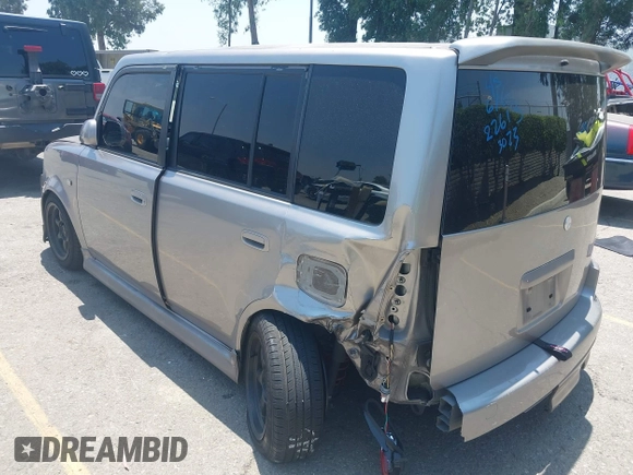 2006 Scion xB z VIN JTLKT324064103023, wystawiony jako IAAI lot #42463759 z przebiegiem Nie podano mil oraz . Historia ofert i sprzedaży dostępna na DreamBid. Obrazek 6.