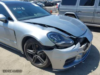 2020 Porsche Panamera with VIN WP0AA2A75LL101708, listed as a IAAI auction lot 39900713 with 13,098 mi miles. Bid and sale history available at carsss.com. Image 6.