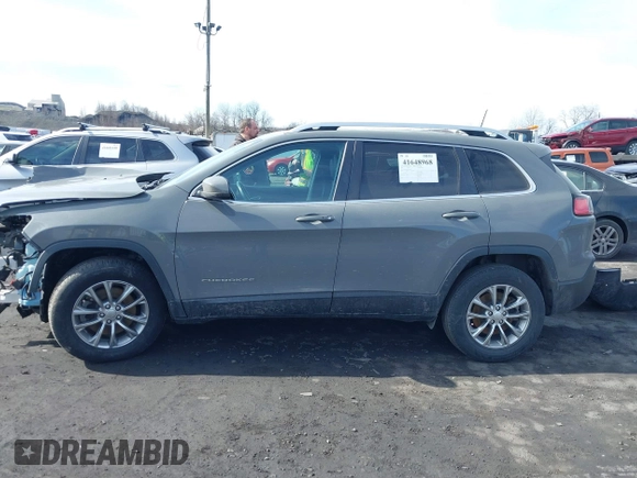 2021 Jeep Cherokee Altitude with VIN 1C4PJMLB4MD166407, listed as a IAAI auction lot 41648968 with 59,680 mi miles. Bid and sale history available at carsss.com. Image 14.