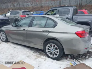 2016 BMW 3 Series 320i xDrive z VIN WBA8E5G5XGNU20345, wystawiony jako IAAI lot #41450461 z przebiegiem 155 607 mil mil oraz . Historia ofert i sprzedaży dostępna na DreamBid. Obrazek 15.