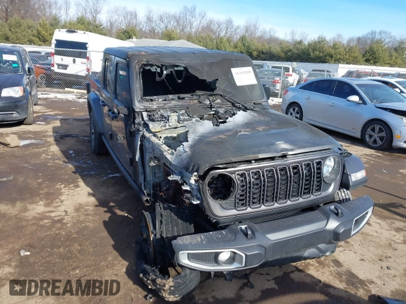2024 Jeep Gladiator Willys with VIN 1C6HJTAG7RL109913, listed as a IAAI auction lot 41419209 with 6,581 mi miles and . Bid and sale history available at DreamBid. Image 6.