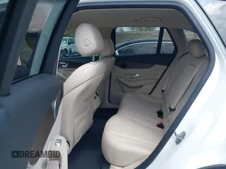 2019 Mercedes-Benz GLC 300 with VIN WDC0G4JB0KF670869, listed as a IAAI auction lot 42106326 with 51,047 mi miles and . Bid and sale history available at DreamBid. Image 8.