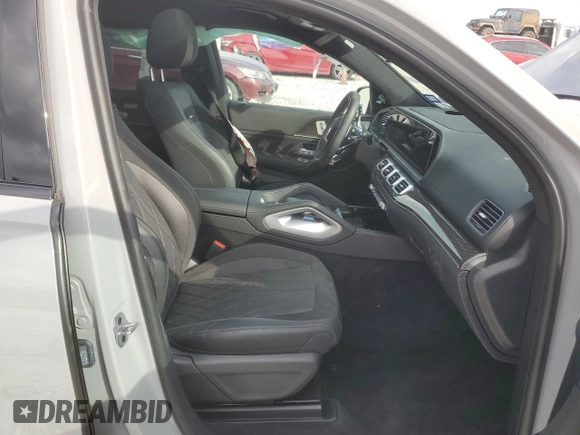 2024 Mercedes-Benz GLS 63 AMG with VIN 4JGFF8KE9RA930014, listed as a Copart auction lot 82650714 with 18,126 mi miles and Clean Title. Bid and sale history available at DreamBid. Image 7.