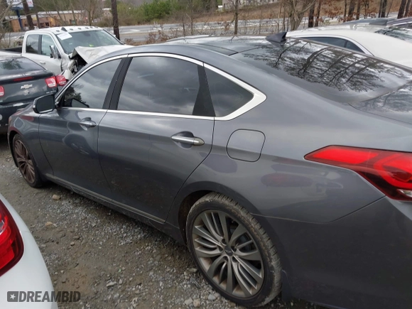 2015 Hyundai Genesis 5.0L with VIN KMHGN4JF7FU076421, listed as a IAAI auction lot 41698201 with 68,672 mi miles. Bid and sale history available at carsss.com. Image 14.