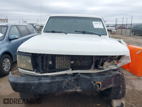 1995 Ford F-350 with VIN 1FTJW36H0SEA10003, listed as a IAAI auction lot 41959728 with 266,377 mi miles and . Bid and sale history available at DreamBid. Image 12.