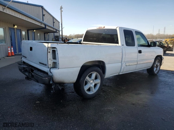 2004 Chevrolet Silverado 1500 with VIN 2GCEC19V541328946, listed as a Copart auction lot 49773485 with 231,451 mi miles and Salvage Title. Bid and sale history available at carsss.com. Image 3.