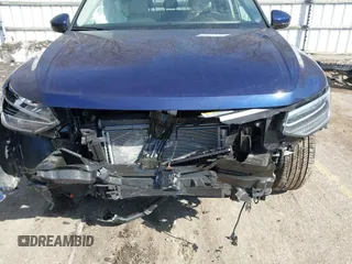 2024 Volkswagen Tiguan SE with VIN 3VVMB7AXXRM170782, listed as a IAAI auction lot 41754426 with 3,552 mi miles and . Bid and sale history available at DreamBid. Image 13.