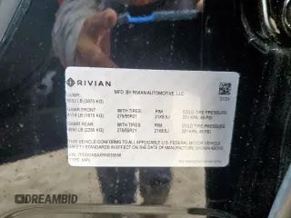 2024 Rivian R1S Adventure z VIN 7PDSGABAXRN035556, wystawiony jako Copart lot #59114065 z przebiegiem 9119 mil mil oraz Szkody całkowita. Historia ofert i sprzedaży dostępna na DreamBid. Obrazek 13.