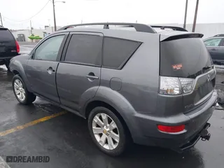 2011 Mitsubishi Outlander SE with VIN JA4AS3AW9BU031367, listed as a IAAI auction lot 41205148 with 160,252 mi miles. Bid and sale history available at carsss.com. Image 3.