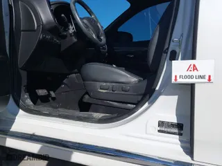 2022 Mitsubishi Outlander PHEV SEL with VIN JA4J2VA76NZ047604, listed as a IAAI auction lot 41780400 with 27,446 mi miles. Bid and sale history available at carsss.com. Image 6.