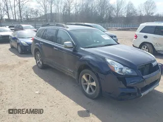 2014 Subaru Outback 2.5i Limited with VIN 4S4BRCPC3E3243402, listed as a IAAI auction lot 41629916 with 202,288 mi miles. Bid and sale history available at carsss.com. Image 1.