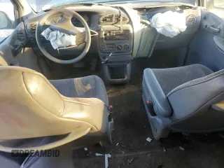2000 Plymouth Voyager Grand SE z VIN 2P4GP44G6YR631700, wystawiony jako Copart lot #82873844 z przebiegiem Nie podano mil oraz Szkody całkowita. Historia ofert i sprzedaży dostępna na DreamBid. Obrazek 8.