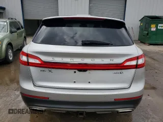 2016 Lincoln MKX Reserve z VIN 2LMTJ8LR5GBL29000, wystawiony jako Copart lot #58273655 z przebiegiem 130 643 mil mil oraz Szkoda całkowita • Salvage title. Historia ofert i sprzedaży dostępna na DreamBid. Obrazek 6.