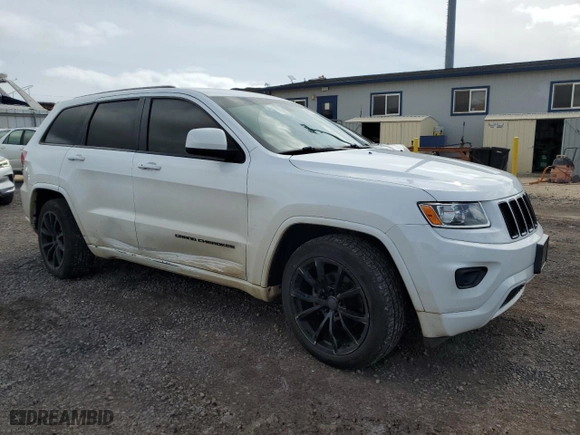 2014 Jeep Grand Cherokee Laredo with VIN 1C4RJEAG7EC410071, listed as a Copart auction lot 49717765 with 68,871 mi miles and Clean Title. Bid and sale history available at carsss.com. Image 4.