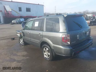 2007 Honda Pilot EX-L with VIN 5FNYF28657B023999, listed as a IAAI auction lot 41520899 with 270,222 mi miles. Bid and sale history available at carsss.com. Image 3.