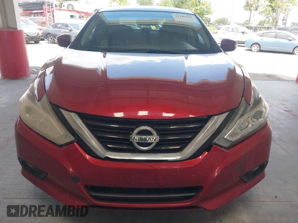 2018 Nissan Altima 2.5 S with VIN 1N4AL3AP5JC212083, listed as a IAAI auction lot 42181501 with 112,031 mi miles. Bid and sale history available at carsss.com. Image 13.