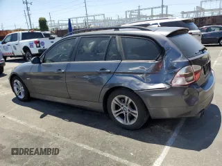 2008 BMW 3 Series 328xi z VIN WBAVT73598FZ38078, wystawiony jako Copart lot #56104865 z przebiegiem 100 979 mil mil oraz Szkoda całkowita • Salvage title. Historia ofert i sprzedaży dostępna na DreamBid. Obrazek 2.