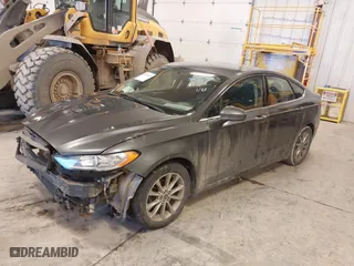 2017 Ford Fusion SE with VIN 3FA6P0HD5HR306044, listed as a IAAI auction lot 41519910 with 163,333 mi miles. Bid and sale history available at carsss.com. Image 17.