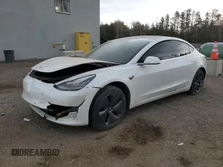 2020 Tesla Model 3 Standard Range Plus z VIN 5YJ3E1EAXLF733894, wystawiony jako Copart lot #49152645 z przebiegiem Nie podano mil oraz Czysty tytuł • Clean title. Historia ofert i sprzedaży dostępna na DreamBid. Obrazek 1.