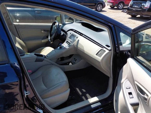 2013 Toyota Prius One with VIN JTDKN3DU2D1729948, listed as a IAAI auction lot 40057479 with 163,534 mi miles and . Bid and sale history available at DreamBid. Image 5.