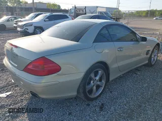 2005 Mercedes-Benz SL with VIN WDBSK76F45F101178, listed as a IAAI auction lot 42016738 with 117,752 mi miles and . Bid and sale history available at DreamBid. Image 4.