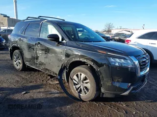2024 Nissan Pathfinder SV with VIN 5N1DR3BC9RC267290, listed as a IAAI auction lot 41577880 with 4,192 mi miles and . Bid and sale history available at DreamBid. Image 1.