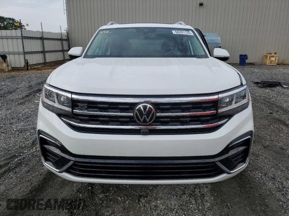 2022 Volkswagen Atlas SEL Premium R-Line with VIN 1V2FR2CA8NC528907, listed as a Copart auction lot 60201125 with 26,125 mi miles and Salvage title. Bid and sale history available at DreamBid. Image 5.