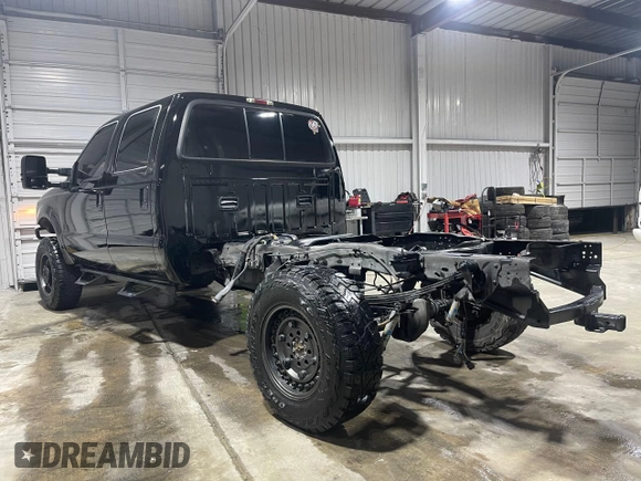 2003 Ford F-350 XL с VIN 1FTSW31P13ED34095, выставлен на аукционе Copart как лот 52832415 с пробегом 198 305 миль миль и Списание • Salvage title. История ставок и продаж доступна на DreamBid. Изображение 3.