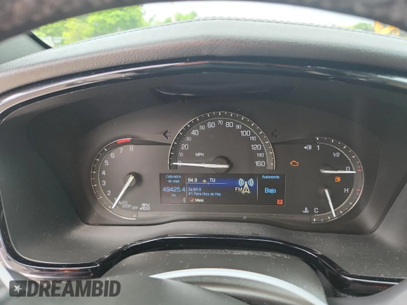 2018 Cadillac XT5 FWD with VIN 1GYKNARSXJZ153562, listed as a Copart auction lot 60137185 with 49,425 mi miles and Clean title. Bid and sale history available at DreamBid. Image 9.