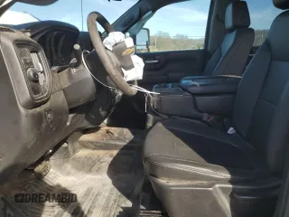2022 Chevrolet Silverado 1500 with VIN 1GC2WLE7XNF219440, listed as a Copart auction lot 49656895 with 128,138 mi miles and Salvage Title. Bid and sale history available at DreamBid. Image 7.