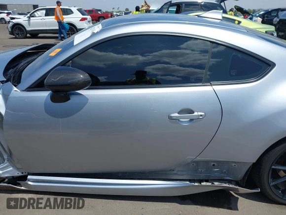 2023 Toyota 86 Premium with VIN JF1ZNBE15P9765366, listed as a IAAI auction lot 42194610 with 32,286 mi miles and . Bid and sale history available at DreamBid. Image 15.
