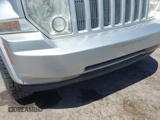 2012 Jeep Liberty Sport Latitude z VIN 1C4PJMAK2CW158599, wystawiony jako IAAI lot #42327424 z przebiegiem 118 960 mil mil oraz . Historia ofert i sprzedaży dostępna na DreamBid. Obrazek 6.