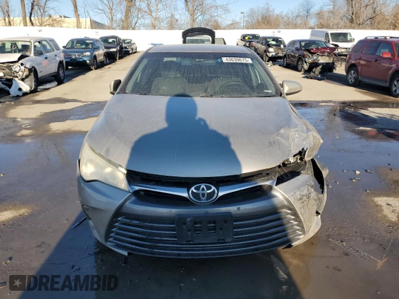 2015 Toyota Camry XLE with VIN 4T1BF1FK9FU930532, listed as a Copart auction lot 43039675 with Not Provided miles and Salvage Title. Bid and sale history available at DreamBid. Image 5.