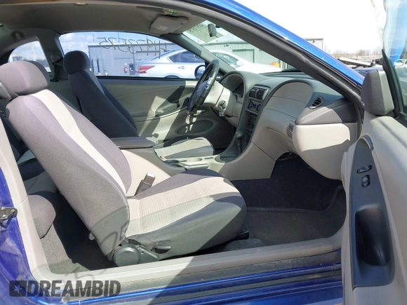 2003 Ford Mustang Standard with VIN 1FAFP40473F388884, listed as a IAAI auction lot 41973575 with 169,407 mi miles. Bid and sale history available at carsss.com. Image 5.