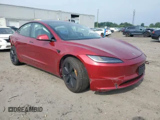 2025 Tesla Model 3 Long Range with VIN 5YJ3E1EB5SF895861, listed as a Copart auction lot 60513665 with 5,637 mi miles and Salvage title. Bid and sale history available at DreamBid. Image 4.