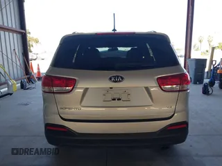 2018 Kia Sorento LX V6 with VIN 5XYPGDA50JG413205, listed as a IAAI auction lot 40331681 with 69,664 mi miles. Bid and sale history available at carsss.com. Image 16.