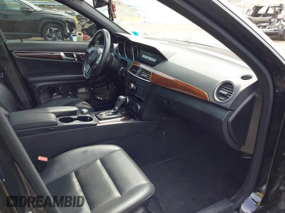 2013 Mercedes-Benz C 300 Sport with VIN WDDGF8AB1DA821545, listed as a IAAI auction lot 42116822 with 122,443 mi miles and . Bid and sale history available at carsss.com. Image 5.