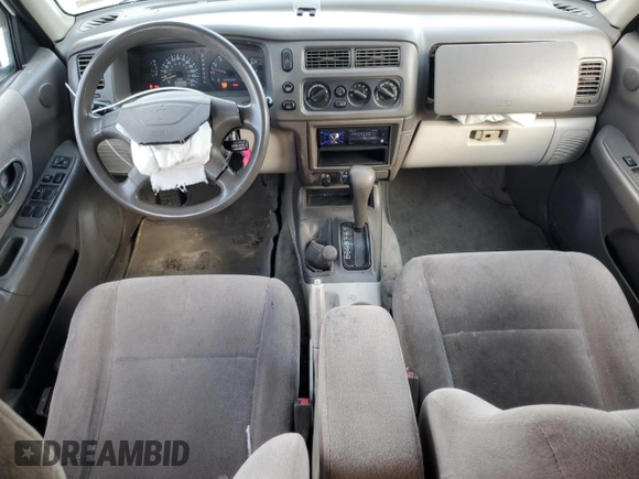 2000 Mitsubishi Montero Sport LS with VIN JA4MT31H1YP027476, listed as a Copart auction lot 48561035 with 337,587 mi miles and Salvage Title. Bid and sale history available at carsss.com. Image 8.
