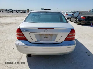 2006 Mercedes-Benz C 230 Sport with VIN WDBRF52H16F770041, listed as a Copart auction lot 52874915 with 157,013 mi miles and Clean Title. Bid and sale history available at carsss.com. Image 6.