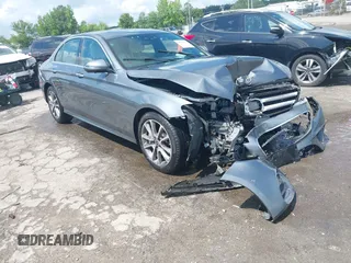 2020 Mercedes-Benz E 450 с VIN W1KZF6JB6LA760253, выставлен на аукционе IAAI как лот 42380775 с пробегом 67 066 миль миль и . История ставок и продаж доступна на DreamBid. Изображение 1.