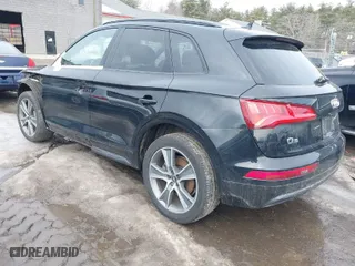 2019 Audi Q5 Premium Plus with VIN WA1BNAFY4K2060295, listed as a IAAI auction lot 41654585 with 100,638 mi miles. Bid and sale history available at carsss.com. Image 3.