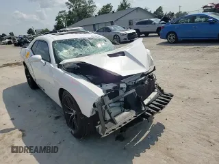 2016 Dodge Challenger R/T Scat Pack z VIN 2C3CDZFJ8GH148638, wystawiony jako Copart lot #63224774 z przebiegiem Nie podano mil oraz Szkody całkowita. Historia ofert i sprzedaży dostępna na DreamBid. Obrazek 10.