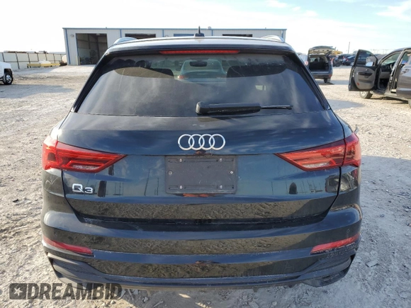 2020 Audi Q3 S line Premium with VIN WA1DECF31L1115818, listed as a Copart auction lot 40267463 with 22,456 mi miles. Bid and sale history available at carsss.com. Image 6.