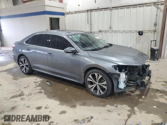 2021 Volkswagen Passat SE z VIN 1VWSA7A34MC010023, wystawiony jako Copart lot #55831605 z przebiegiem 105 235 mil mil oraz Szkoda całkowita • Salvage title. Historia ofert i sprzedaży dostępna na DreamBid. Obrazek 4.