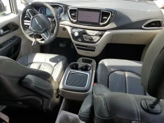 2024 Chrysler Pacifica Hybrid Select with VIN 2C4RC1S7XRR126898, listed as a Copart auction lot 56998225 with 25,971 mi miles and Clean title. Bid and sale history available at DreamBid. Image 8.