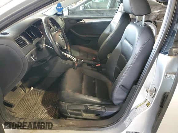2015 Volkswagen Jetta SE with VIN 3VWD07AJ4FM404097, listed as a Copart auction lot 55054165 with 107,803 mi miles and Salvage title. Bid and sale history available at DreamBid. Image 7.