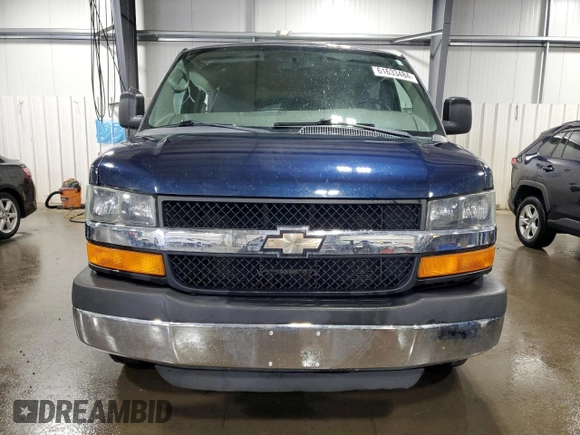 2011 Chevrolet Express Passenger 1LT with VIN 1GAZG1FGXB1118401, listed as a Copart auction lot 61633484 with 92,133 mi miles and Salvage title. Bid and sale history available at DreamBid. Image 5.