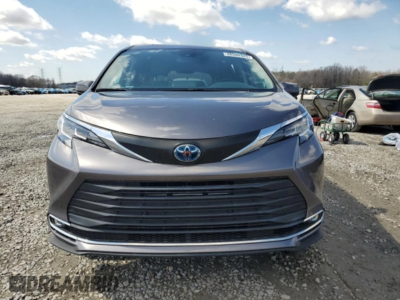 2022 Toyota Sienna XLE with VIN 5TDJRKEC5NS076312, listed as a Copart auction lot 48399325 with 19,969 mi miles and Salvage Title. Bid and sale history available at carsss.com. Image 5.