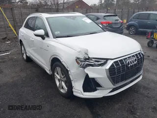 2020 Audi Q3 S line Prestige z VIN WA1FECF32L1105422, wystawiony jako IAAI lot #41974815 z przebiegiem 27 627 mil mil oraz . Historia ofert i sprzedaży dostępna na DreamBid. Obrazek 1.